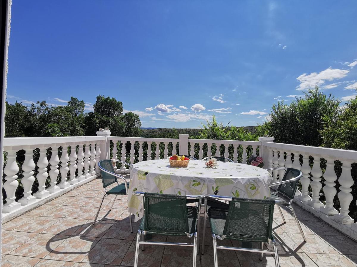 Apartamento Maestral Bribir  Exterior foto